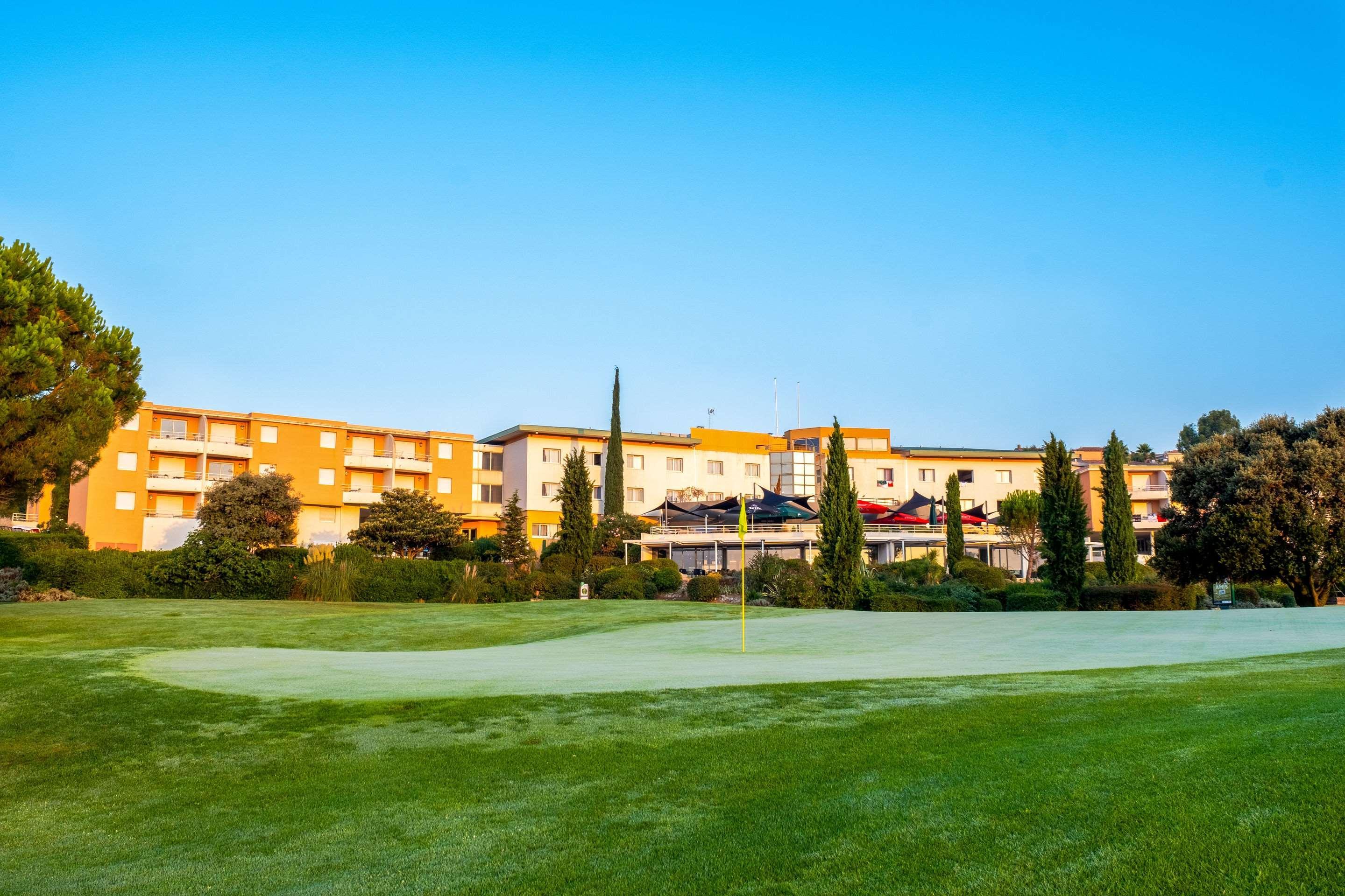 Hotel Golf Fontcaude Juvignac Bagian luar foto