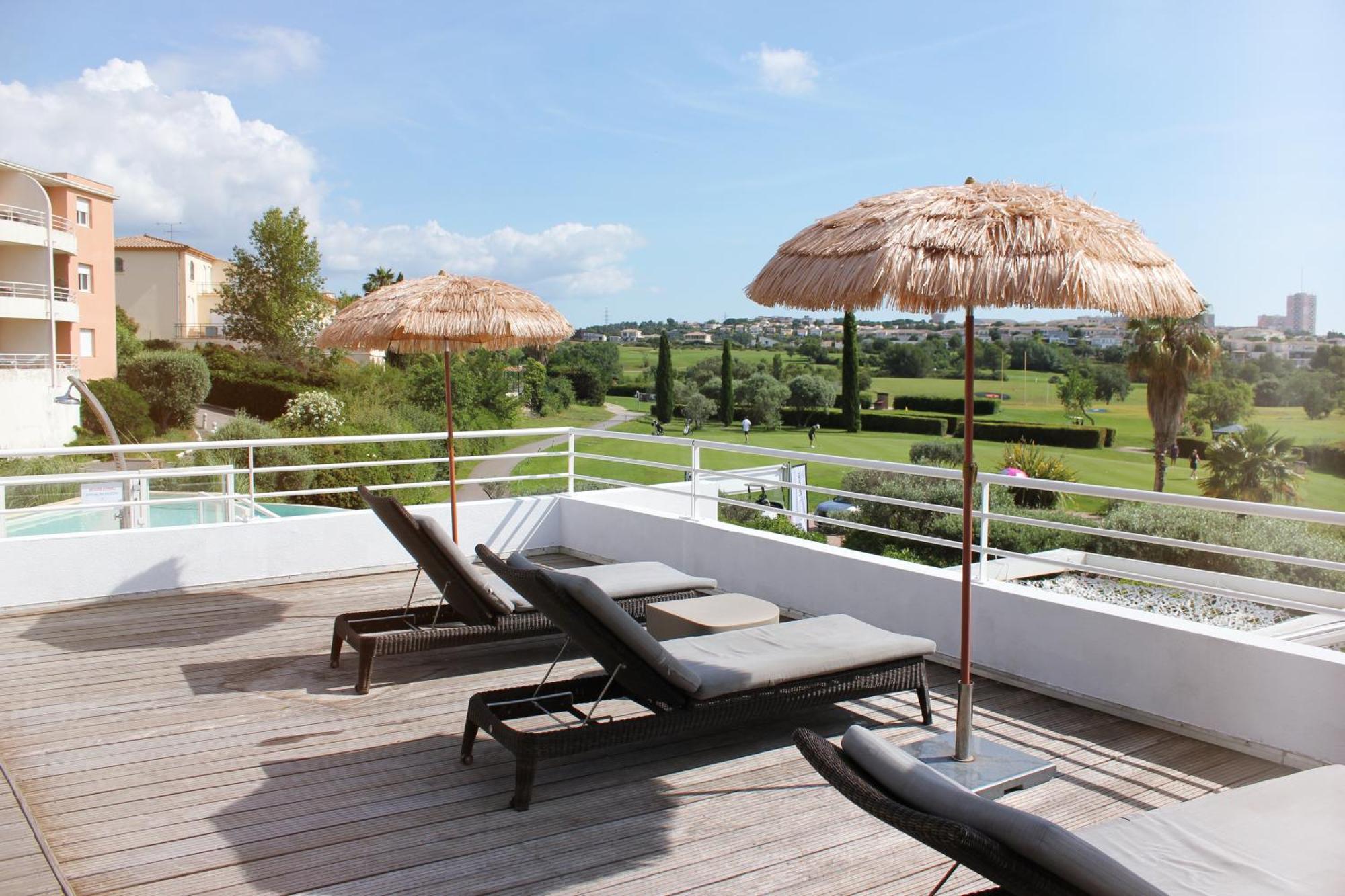 Hotel Golf Fontcaude Juvignac Bagian luar foto