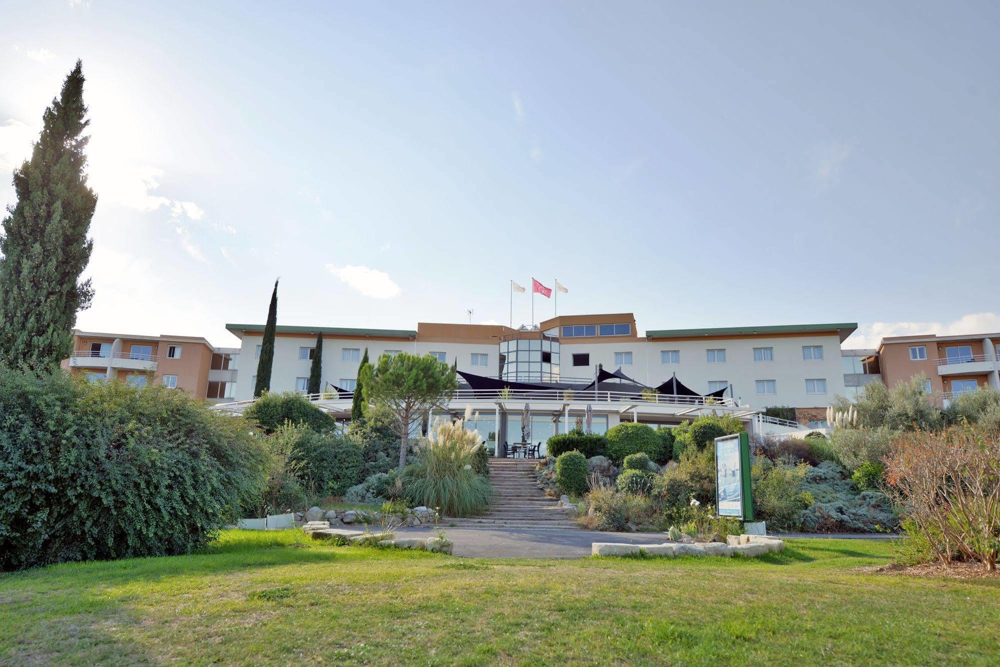 Hotel Golf Fontcaude Juvignac Bagian luar foto